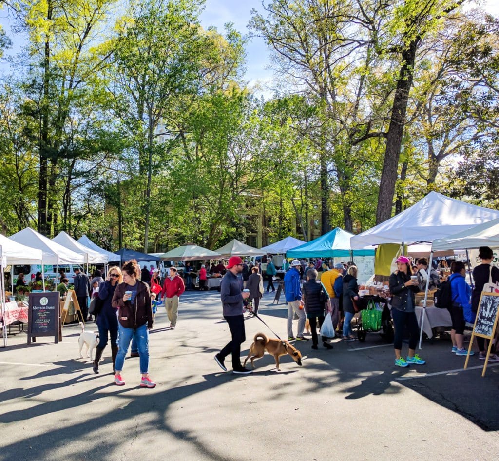 shoppers at Buckhead Farmers Market