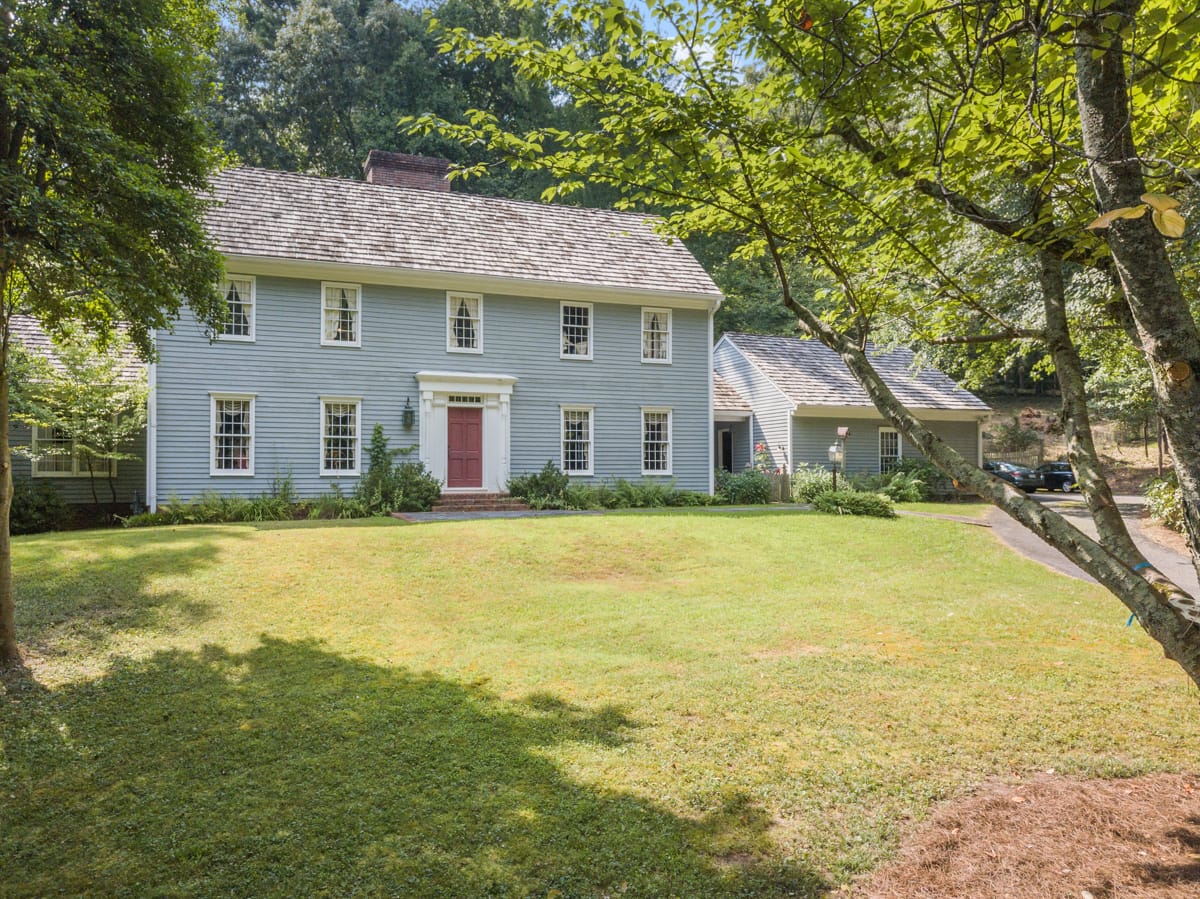 999 Crest Valley Drive 30327 Buckhead