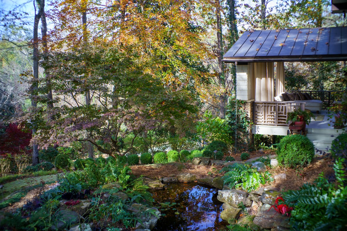 Unique architecture and enchanting gardens in Sandy Springs - Buckhead