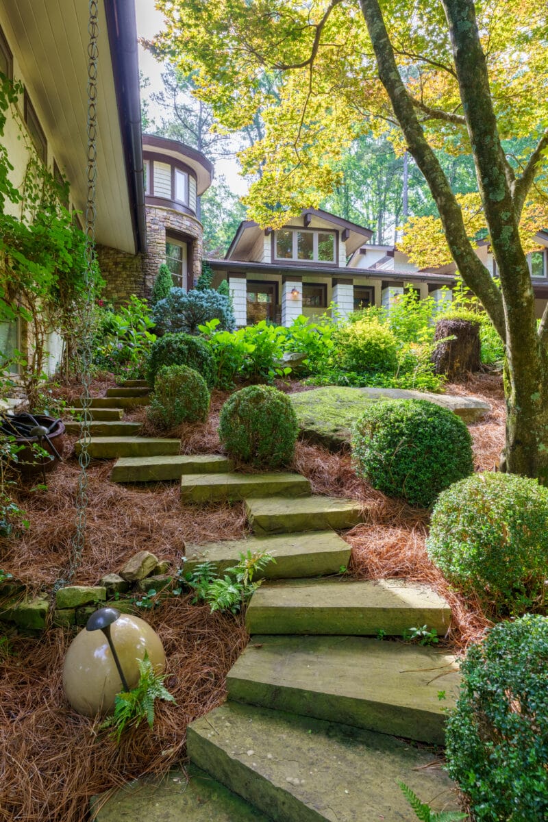 Unique architecture and enchanting gardens in Sandy Springs - Buckhead